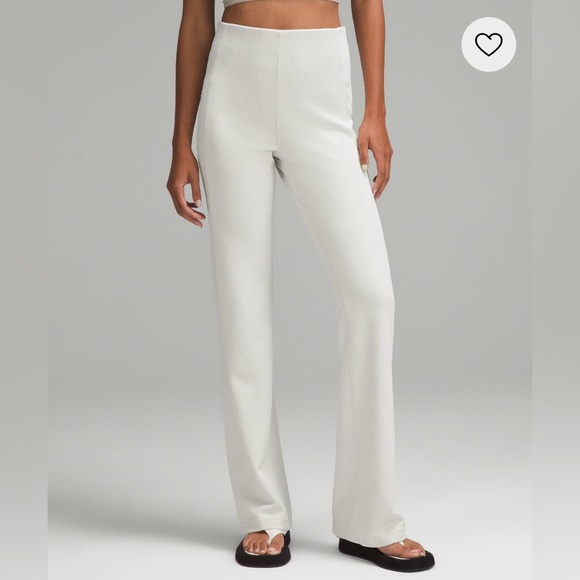 NWT! Ribbed Lululemon Softstreme Flared Pant - Picture 1 of 9